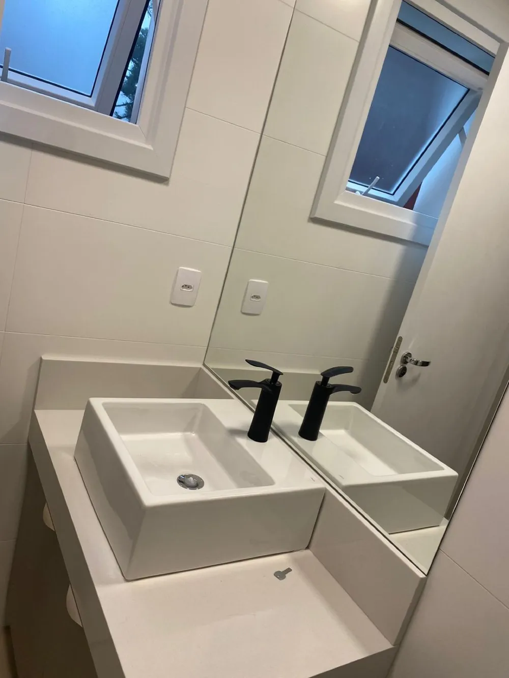 Apartamento 2 quartos sendo 2 suítes para venda no bairro Vila Suíça em Gramado