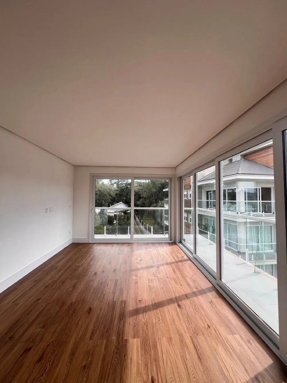Apartamento para venda no bairro Carniel em Gramado