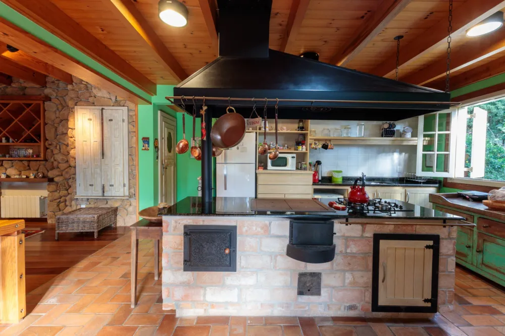 Casa de Condomínio para venda no bairro Lagos do Bosque em Gramado