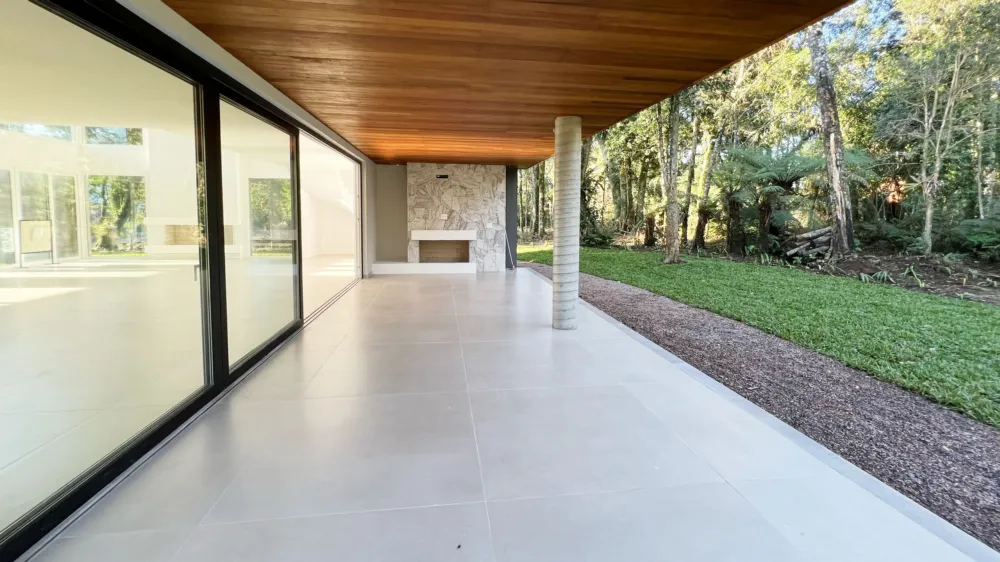 Casa para venda no bairro Carniel em Gramado