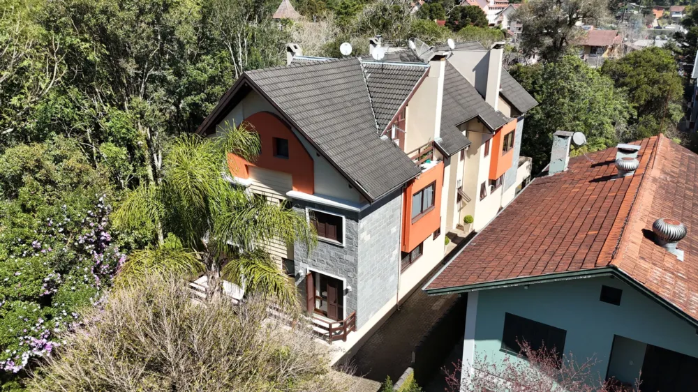 Apartamento 2 quartos sendo 1 suíte para venda no bairro Planalto em Gramado