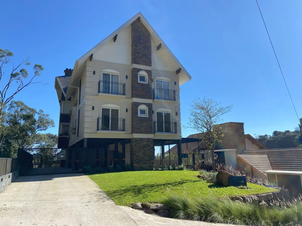 Cobertura para venda no bairro Ipê Amarelo em Gramado