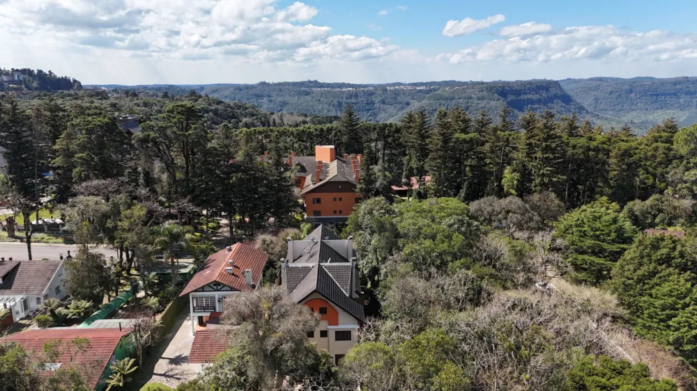 Apartamento 2 quartos sendo 1 suíte para venda no bairro Planalto em Gramado