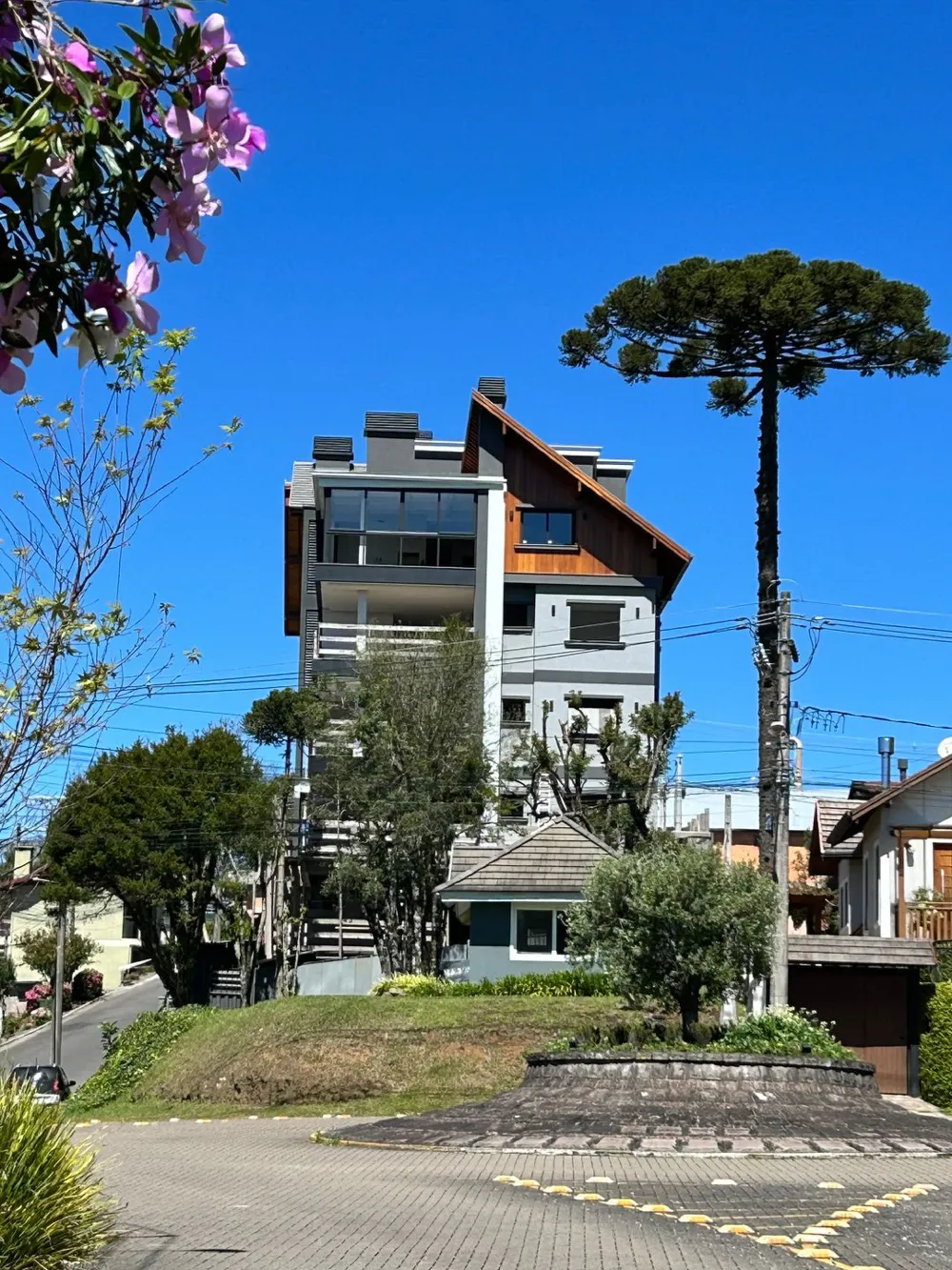 Apartamento para venda no bairro Carniel em Gramado
