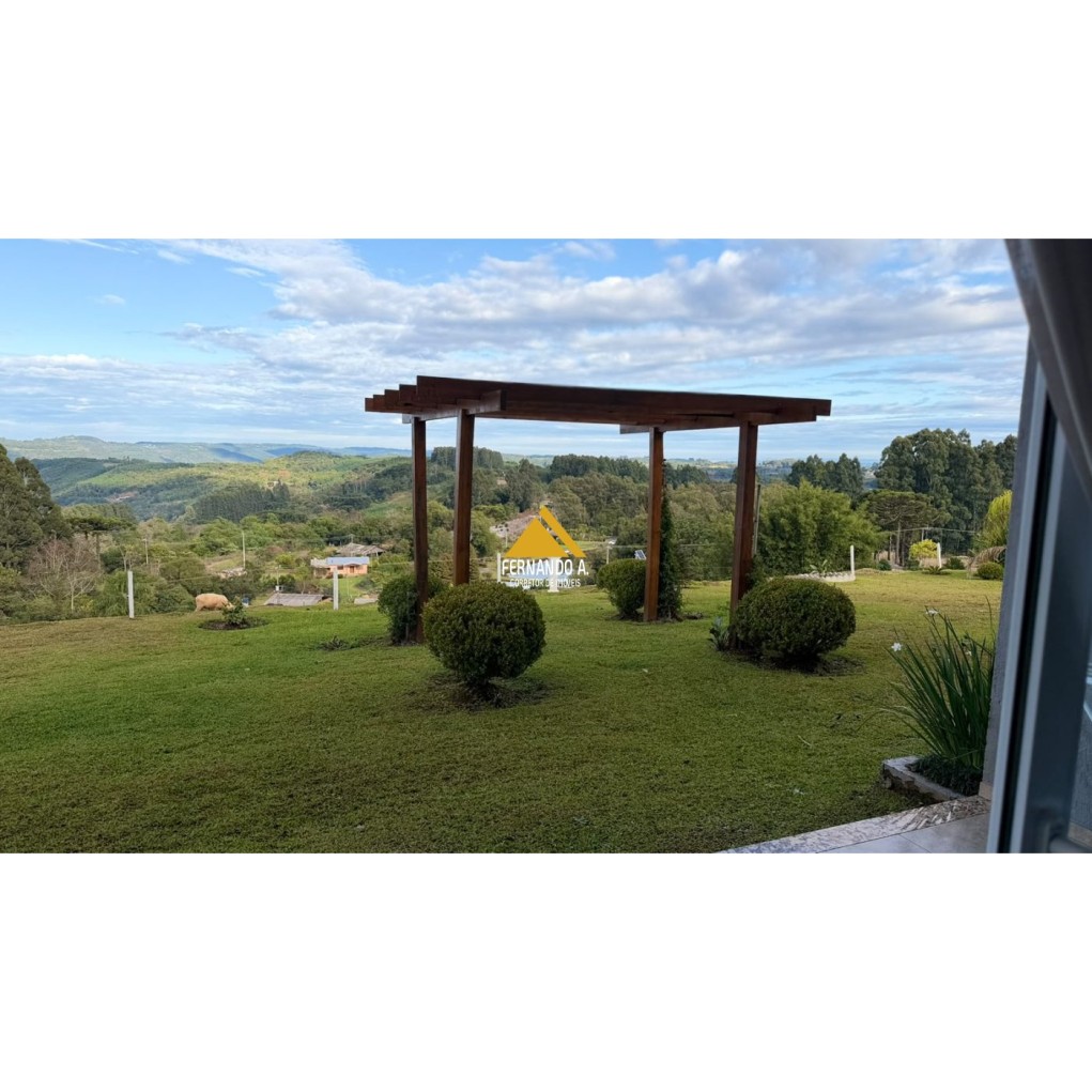 Chácara 4.500m² com Vista Panorâmica - 3 Dormitórios - Próxima de Gramado