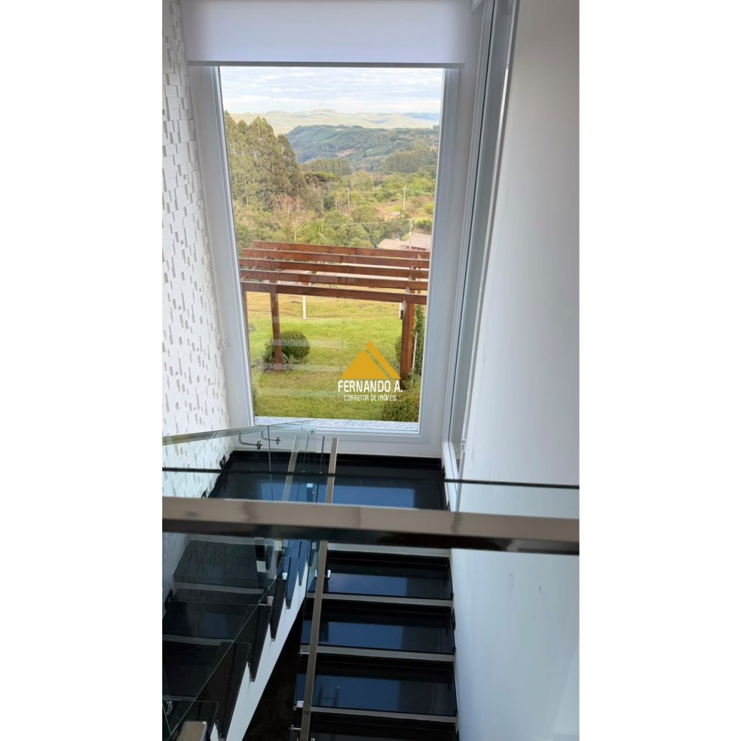 Chácara 4.500m² com Vista Panorâmica - 3 Dormitórios - Próxima de Gramado