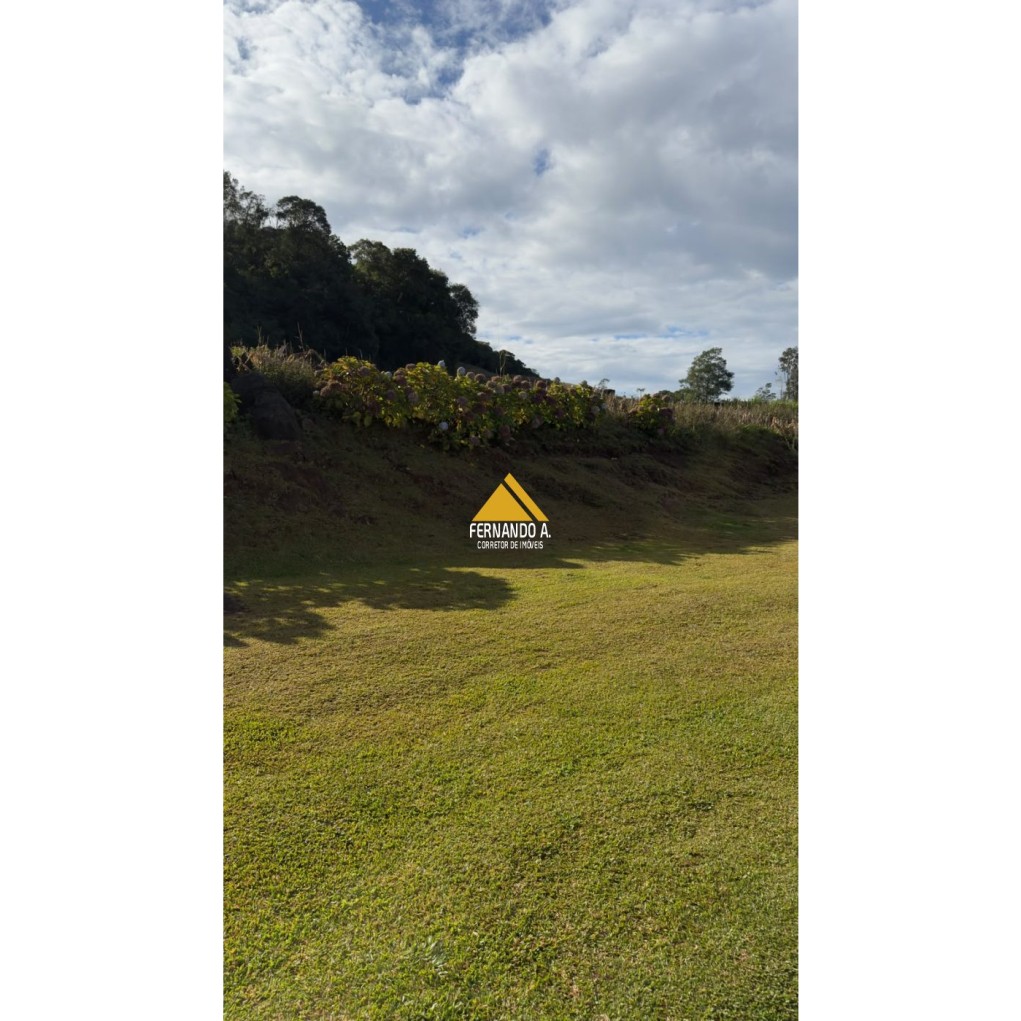 Chácara 4.500m² com Vista Panorâmica - 3 Dormitórios - Próxima de Gramado