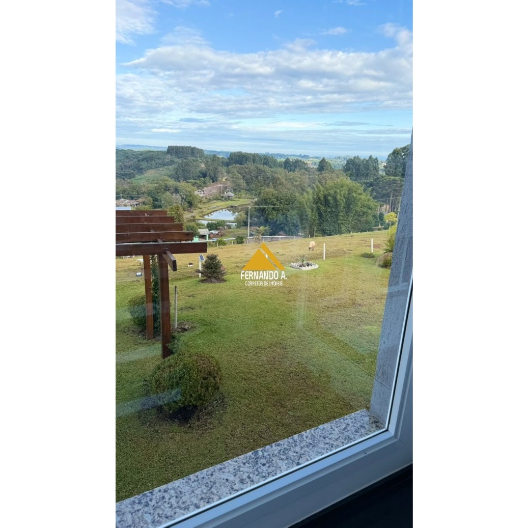 Chácara 4.500m² com Vista Panorâmica - 3 Dormitórios - Próxima de Gramado