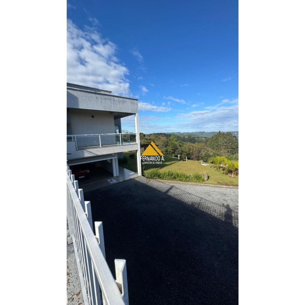 Chácara 4.500m² com Vista Panorâmica - 3 Dormitórios - Próxima de Gramado