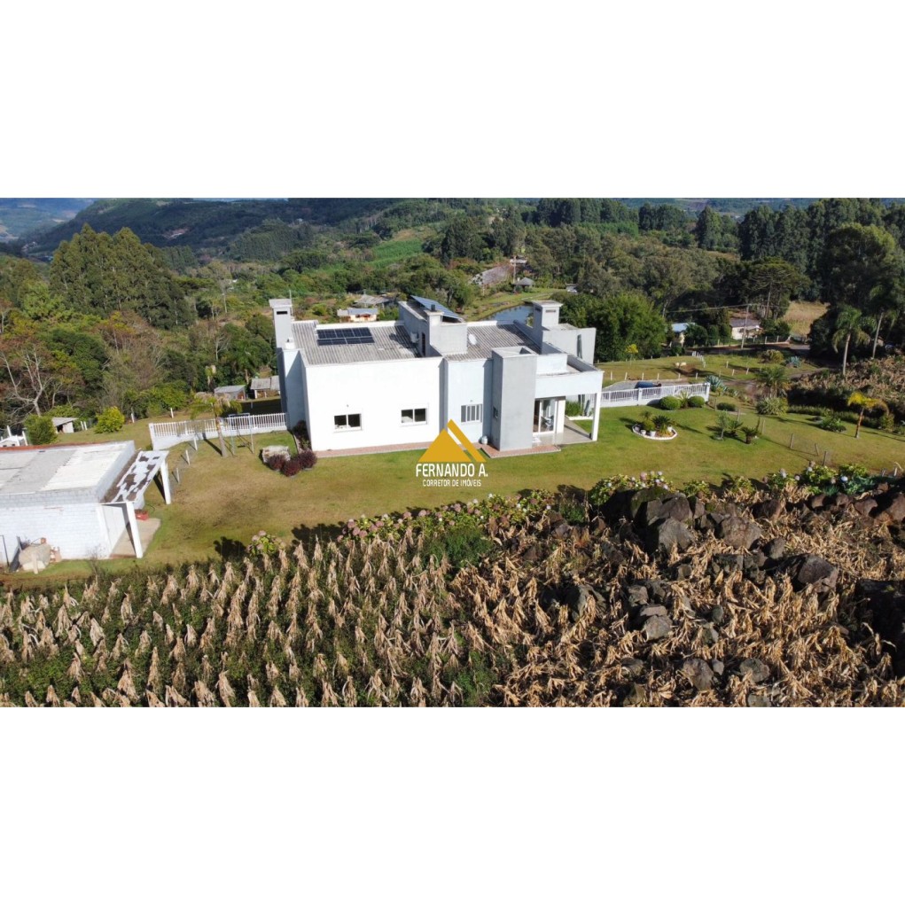 Chácara 4.500m² com Vista Panorâmica - 3 Dormitórios - Próxima de Gramado