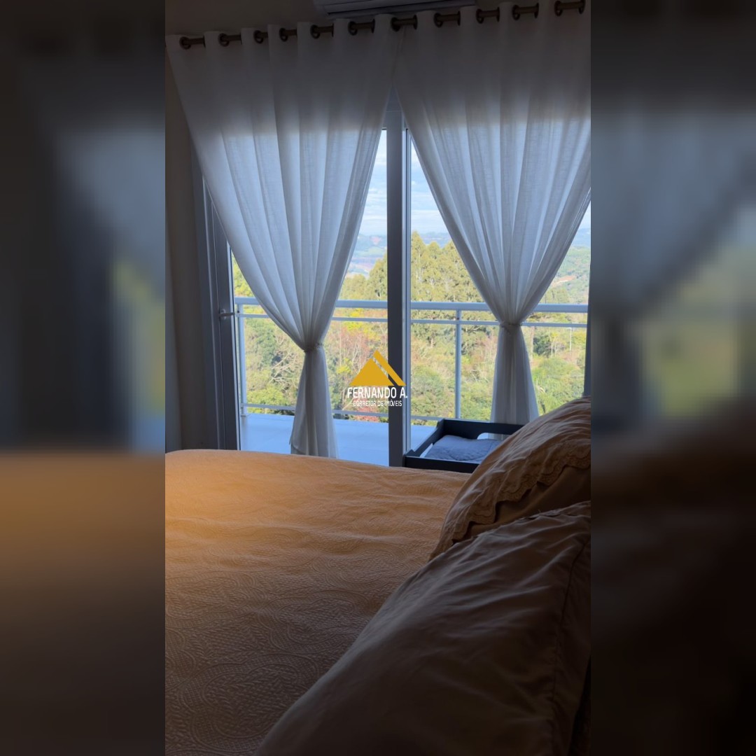 Chácara 4.500m² com Vista Panorâmica - 3 Dormitórios - Próxima de Gramado