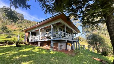 SÍTIO 7,5 HECTARES À VENDA EM MORRO REUTER/RS – CASA, GALPÃO E VISTA PANORÂMICA