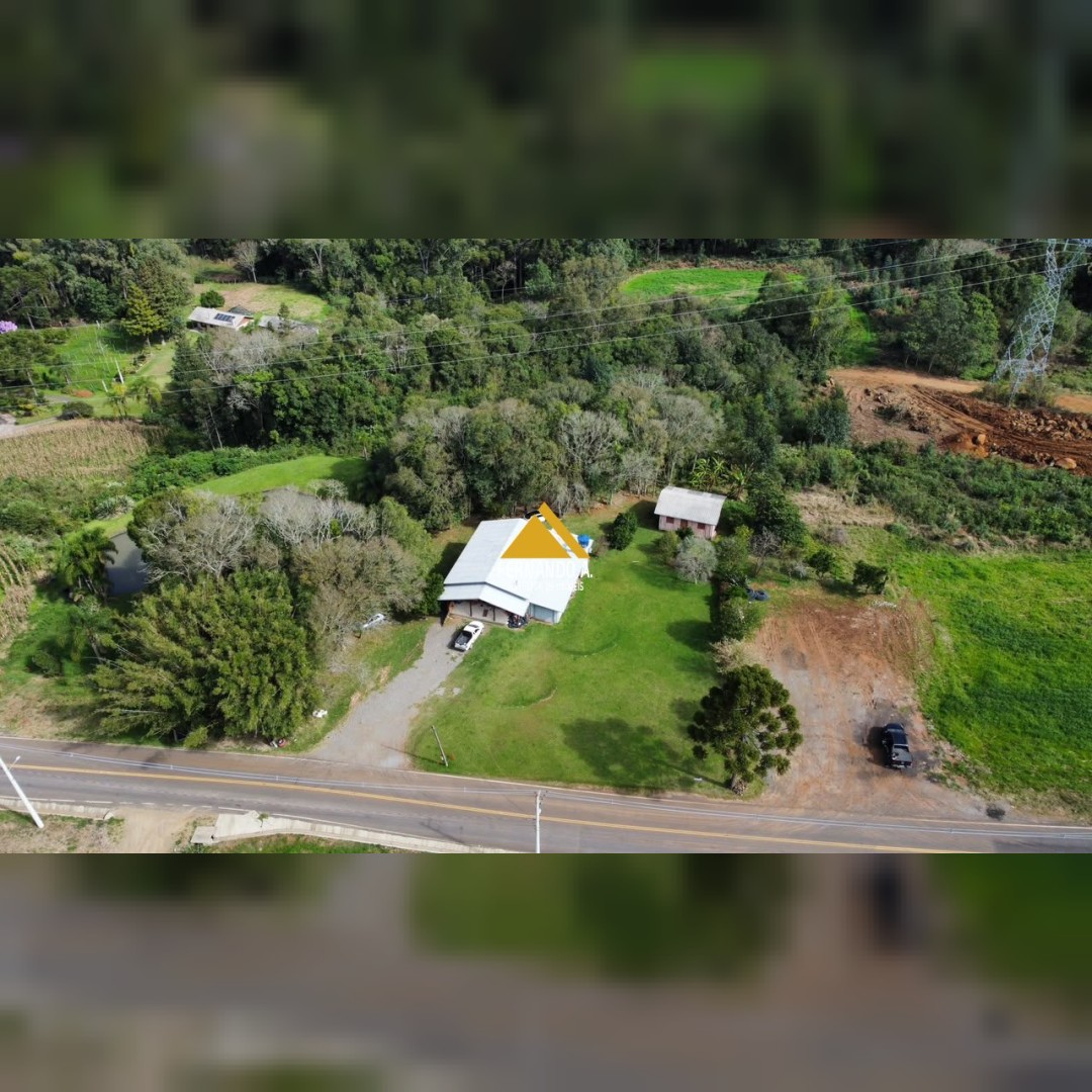 SÍTIO À VENDA EM GRAMADO - 5,4 HECTARES - FRENTE PARA O ASFALTO