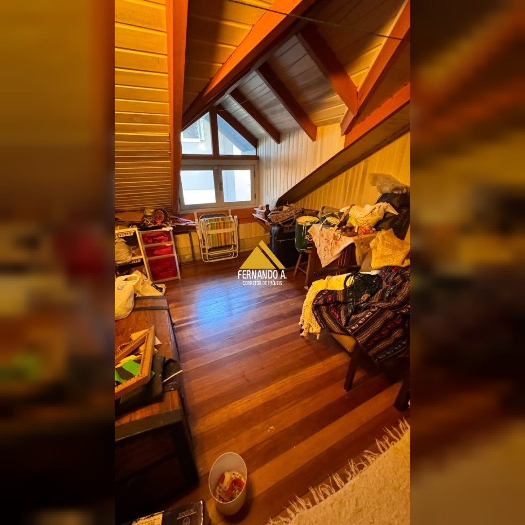 Casa 3 quartos para Venda no bairro Planalto em Gramado
