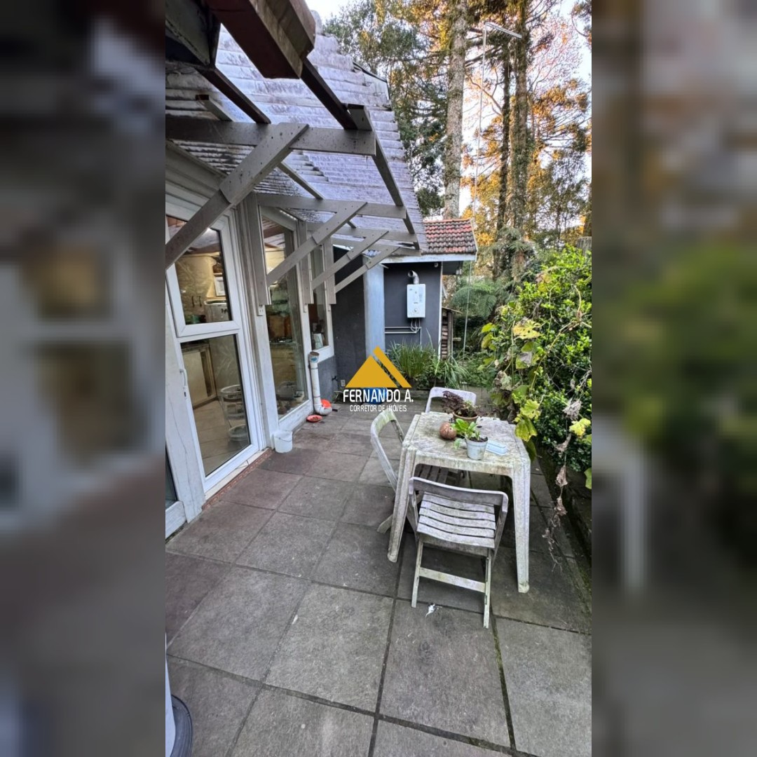 Casa 3 quartos para Venda no bairro Planalto em Gramado