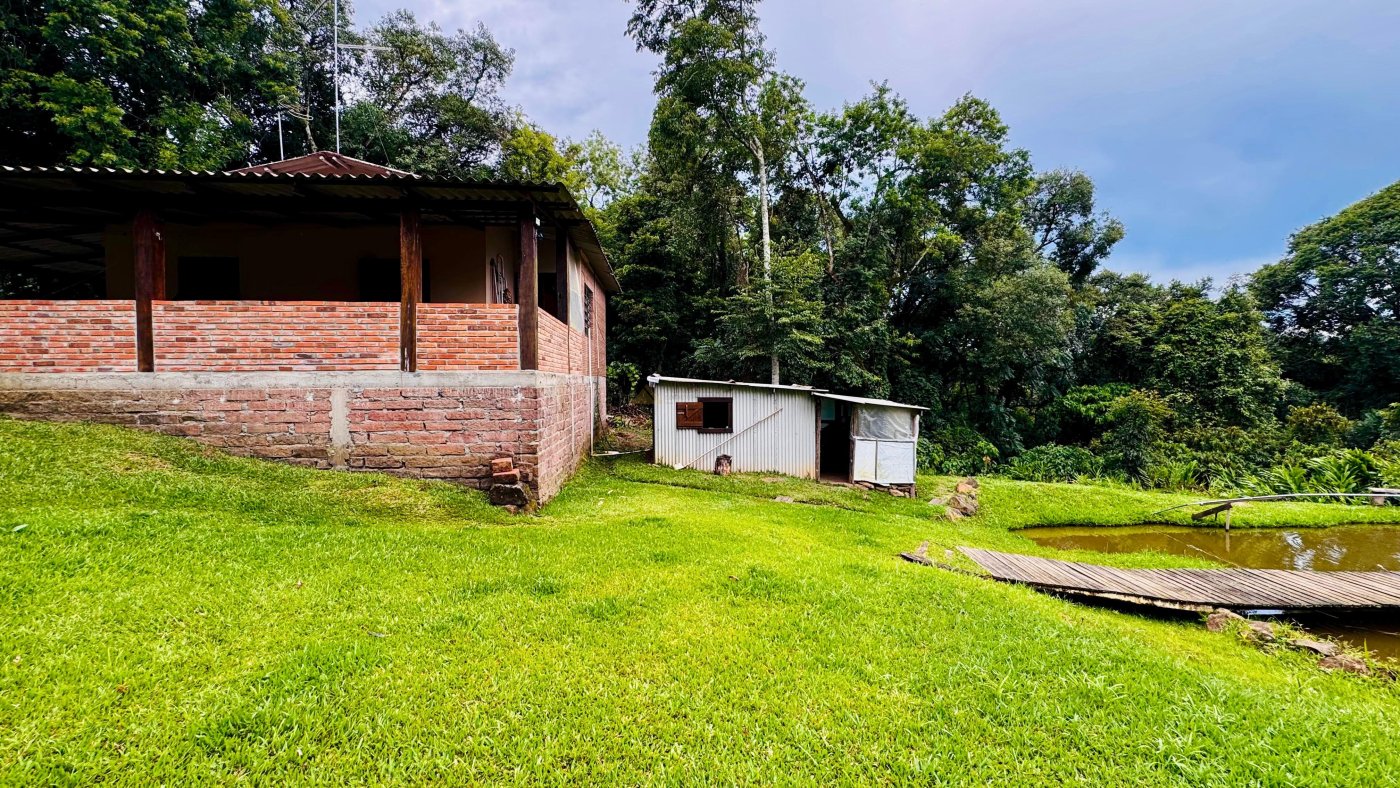 Sítio / Chácara 2 quartos para Venda no bairro Padre Eterno Ilges em Santa Maria do Herval